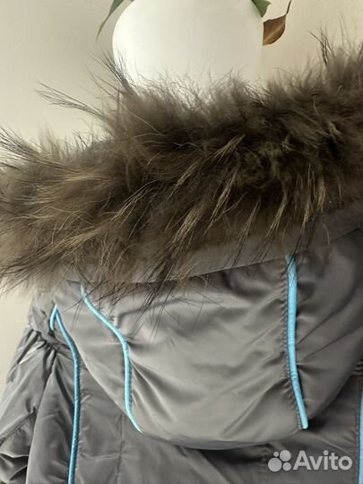 Пуховик с натуральным мехом детский