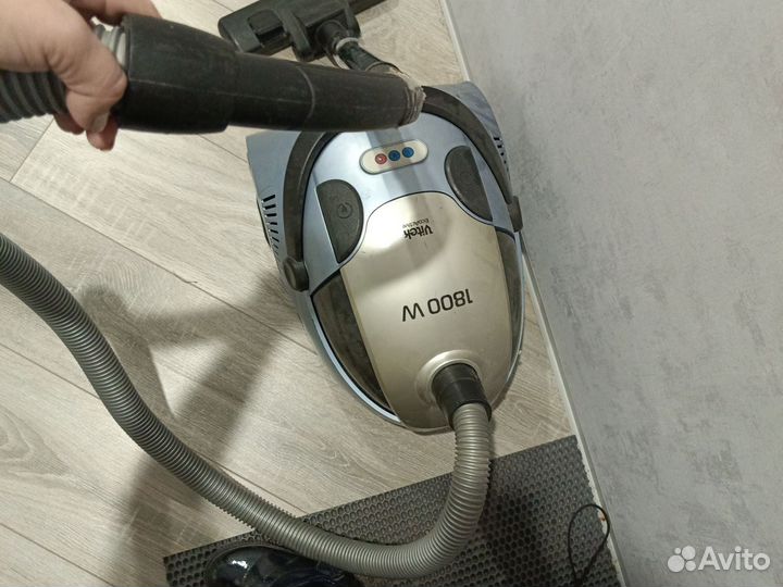 Пылесос Vitek