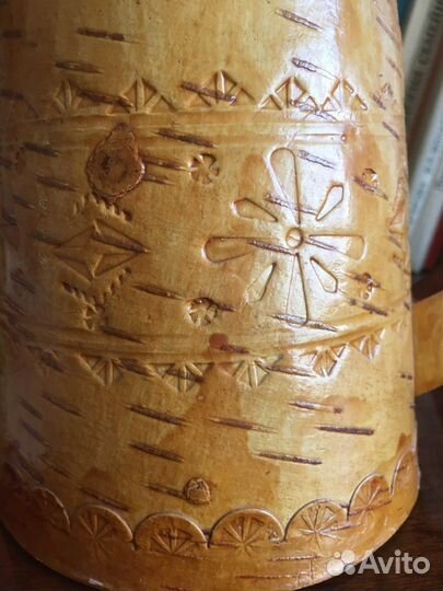 Кувшин и 2 кружки на подставке из бересты