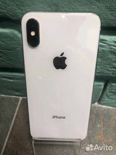 iPhone X, 64 ГБ