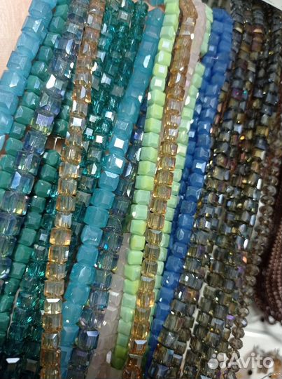 Стеклянные граненые бусины