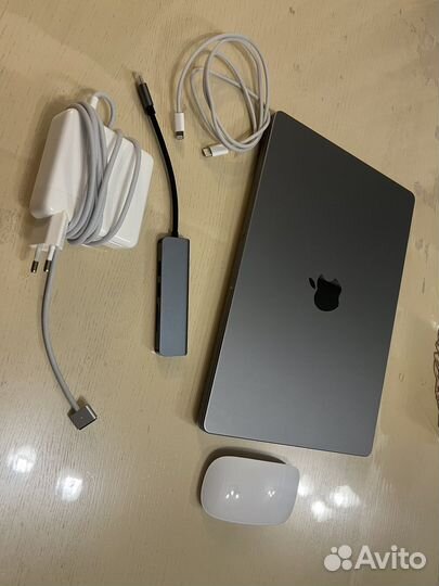 Apple MacBook Pro 14 m1 pro