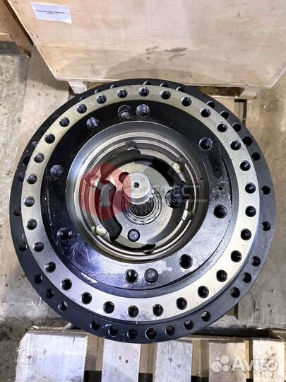 Редуктор хода Hyundai R210LC-7 39Q6-42100