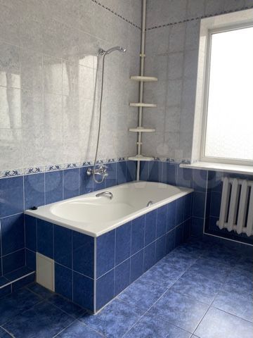 Комната 15 м² в > 9-к., 4/4 эт.