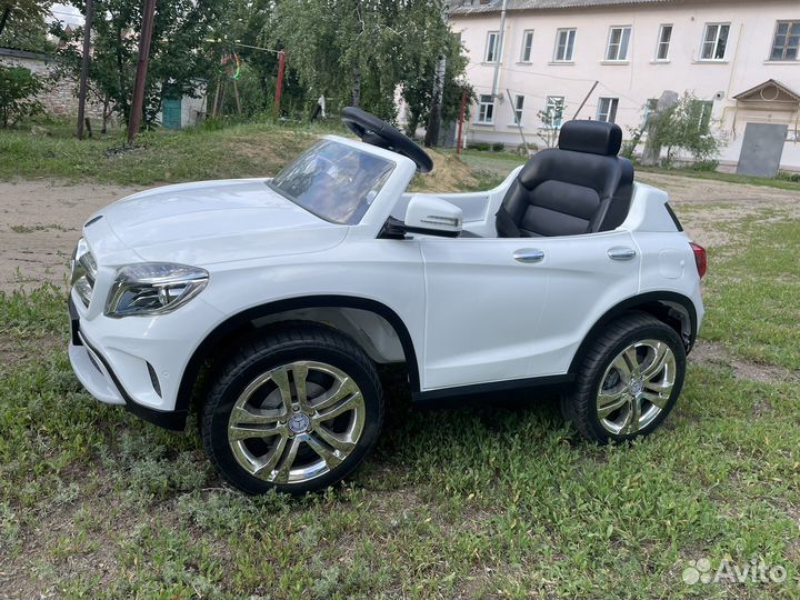 Детский электромобиль