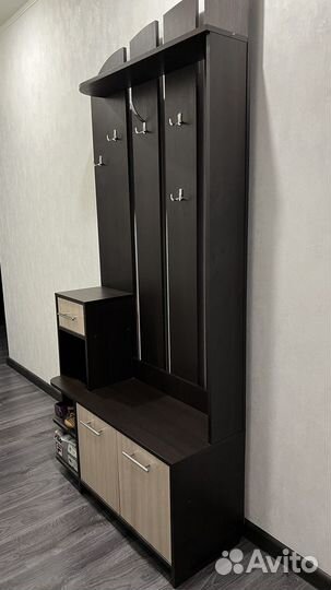 Вешалка в прихожую