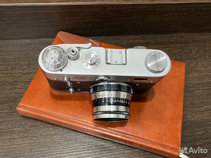 Компактный фотоаппарат