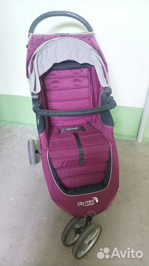 Прогулочная коляска baby jogger city mini