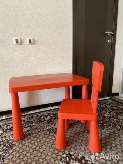 Детский стол и стул IKEA