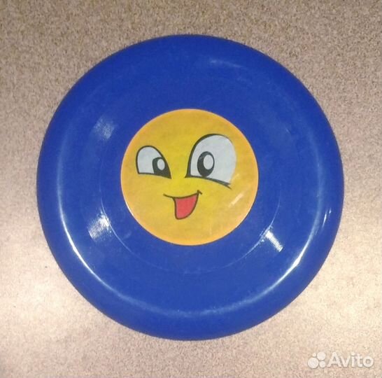 Фрисби летающая тарелка