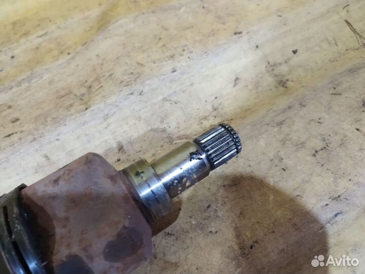 Полуось передняя левая Ford Fiesta 2008-2019