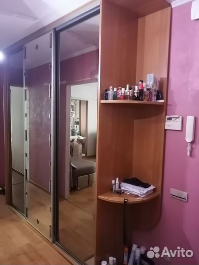 Шкаф купе с зеркалом