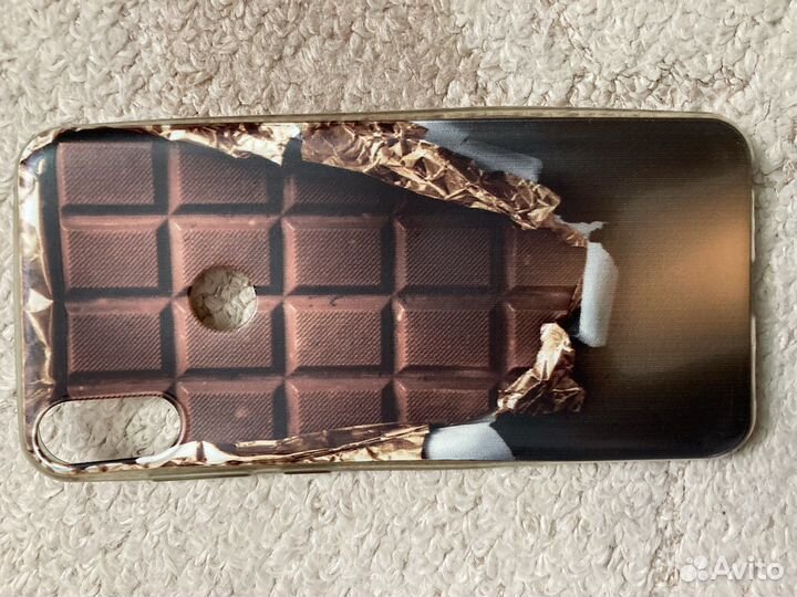 Чехлы на телефон