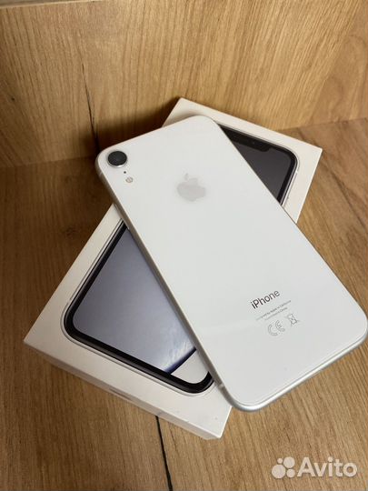 iPhone Xr, 64 ГБ