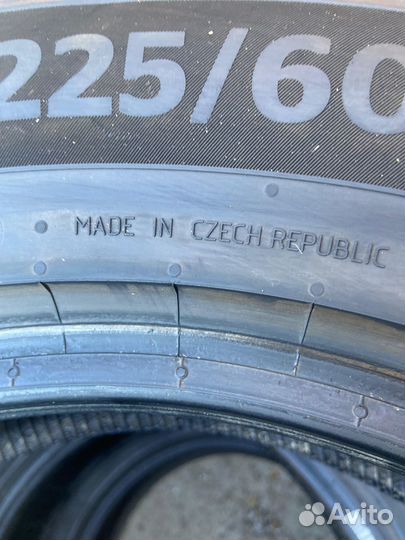 Continental UltraContact 225/60 R17 99H