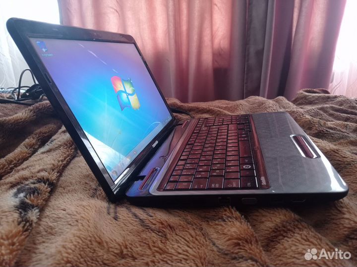 Ноутбук toshiba