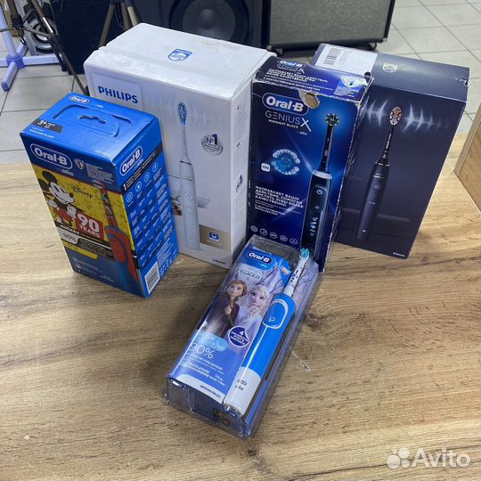 Зубные щетки в ассортименте