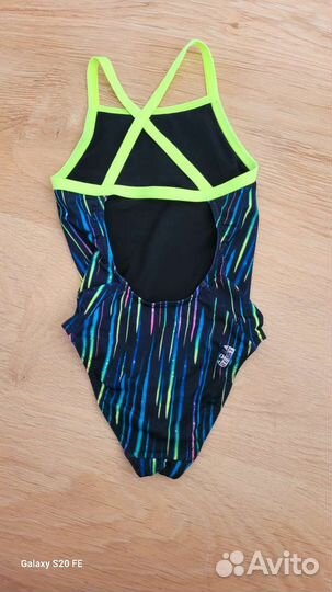 Купальник слитный новый для девочки