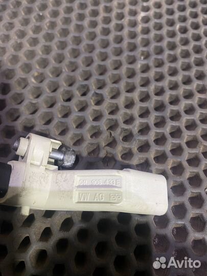 Датчик положения коленвала CWV 1.6 WV Polo 5 Поло