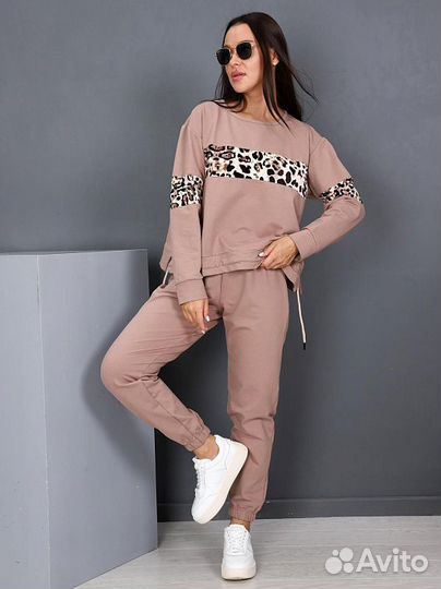 Спортивный костюм