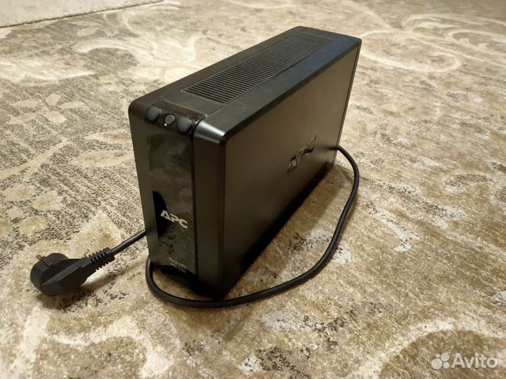 Ибп APC Back-UPS Pro 550