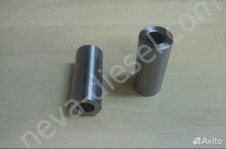 Палец поршня 7Д6-240004 4Ч 8,5/11