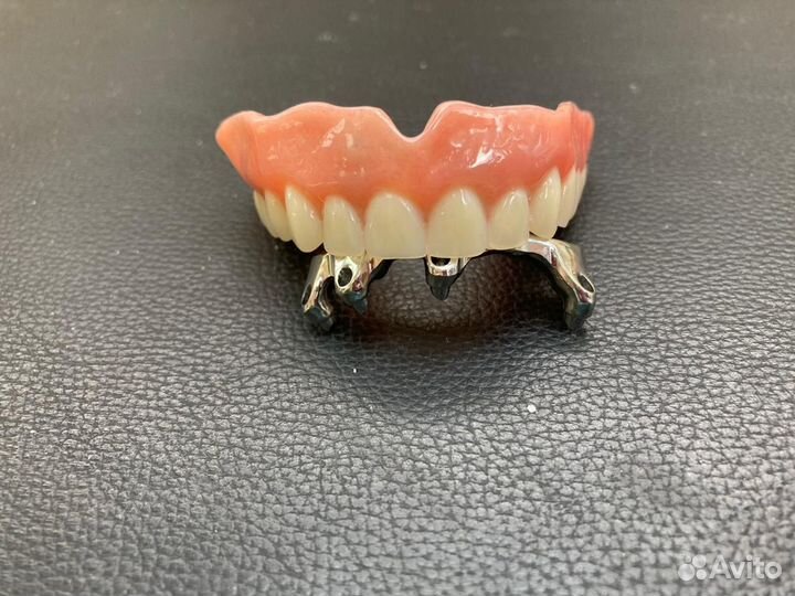 Зубной техник ищет сотрудничества с врачами