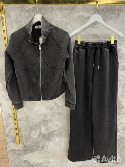 Костюм брючный