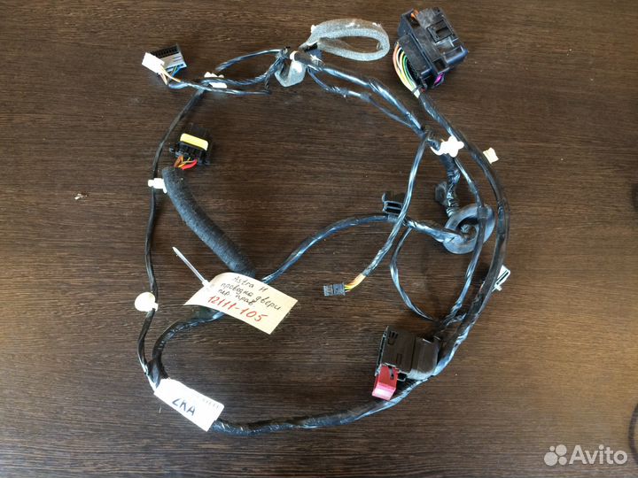 Проводка передней правой двери Opel Astra H