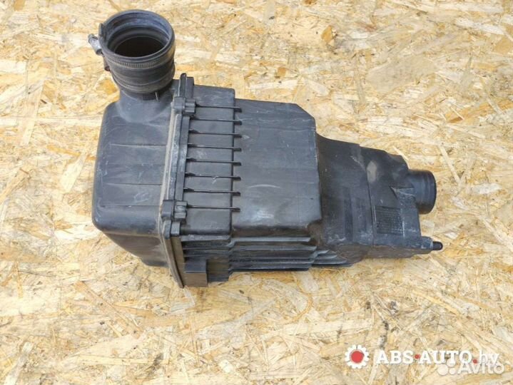 Корпус воздушного фильтра Peugeot 206 1