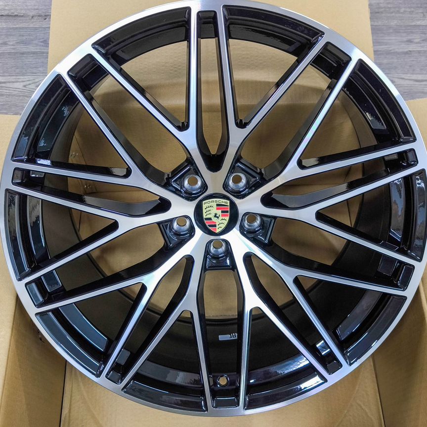 Литые диски Porsche 10×R22 5×130