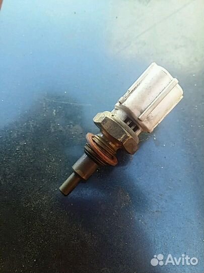 Датчик температуры Toyota Lexus 894220D010