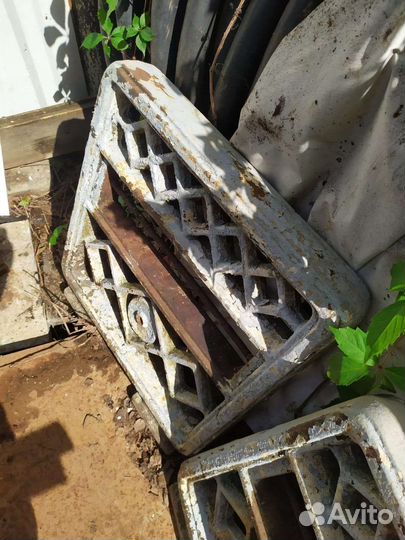 Чугунные опоры подставки для садовой скамьи