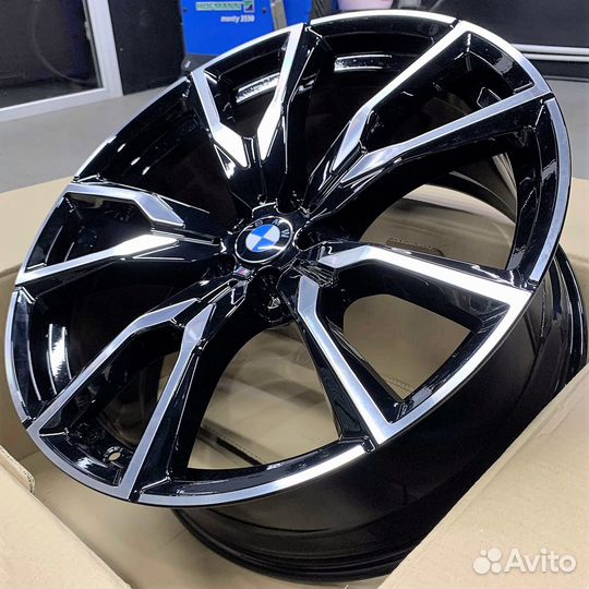 Диски на BMW бмв X5 G05 R22