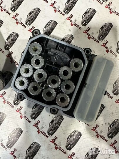 Электронная часть блока ABS для Audi Q7 Q8 (ACC)