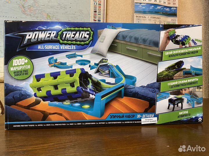 Машина вездеход с автотреком