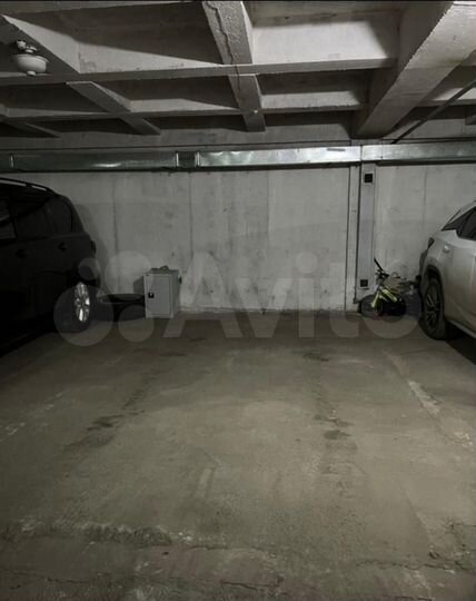 Машиноместо, 18 м²