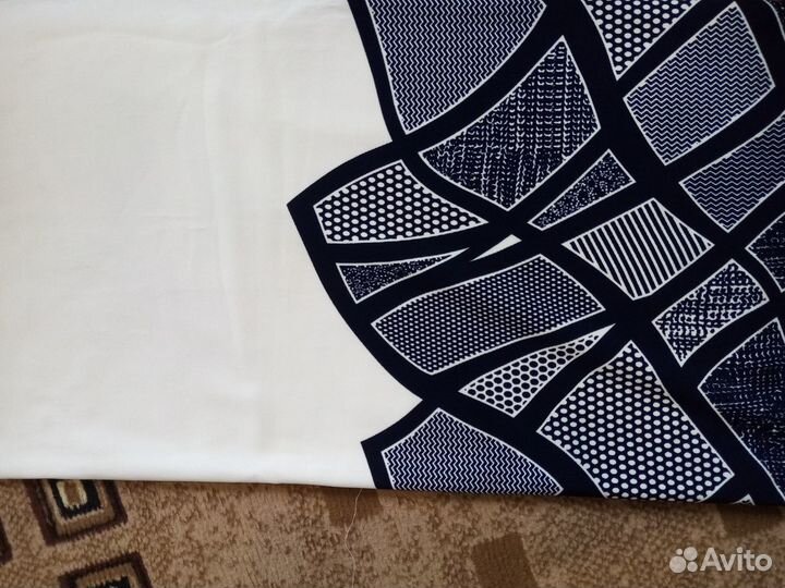 Отрез ткани, много разных