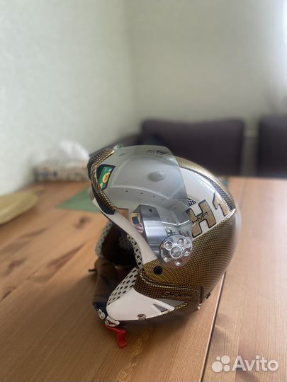 Шлем горнолыжный с визором