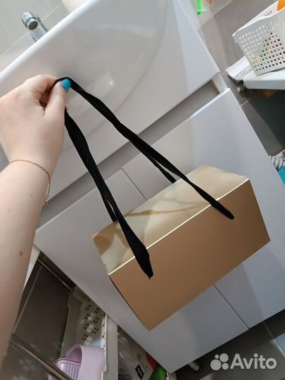 Цветы из мыла и свеча