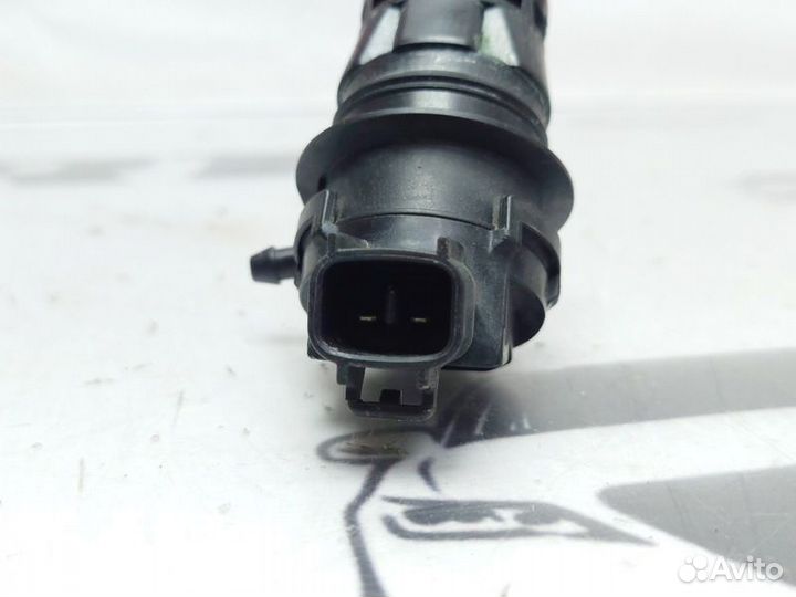 Насос омывателя Mazda 3 BK рестайлинг (2006—2009)