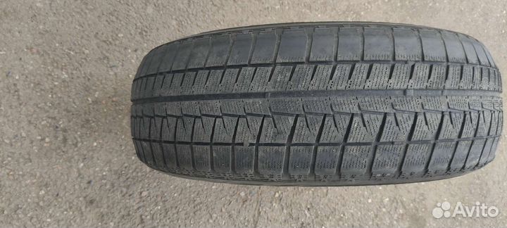 Bridgestone Blizzak Revo GZ 205/60 R16