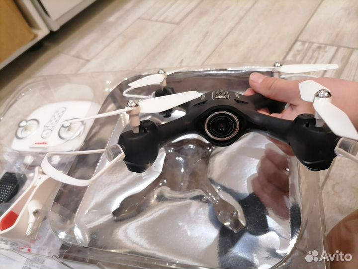 Квадрокоптер zyma x23w