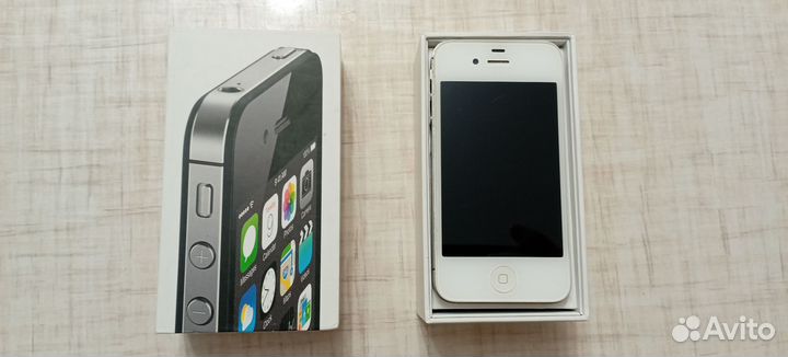 iPhone 4S, 8 ГБ