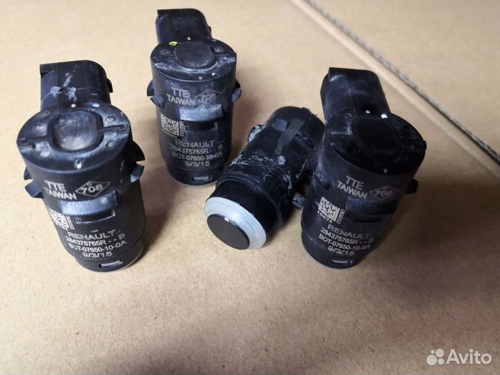 Датчик Парковки Renault LADA Daster Logan Sandero