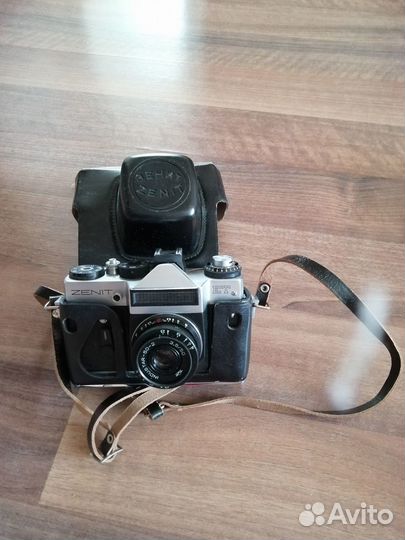 Фотоаппарат Зенит Е + вспышка, и Зенит ет, дешевле