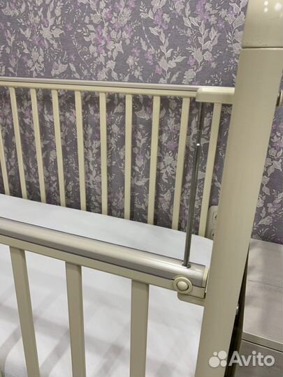 Детская кроватка + матрас