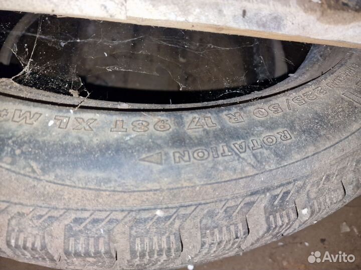 Nokian Tyres Hakkapeliitta 4 225/50 R17 98T