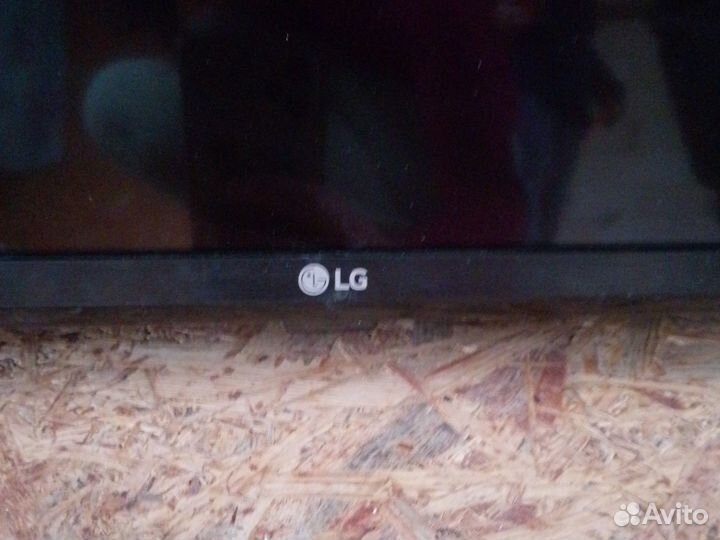 Телевизор LG, диагональ 55 см