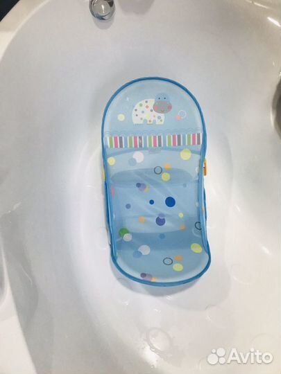 Шезлонг для купания